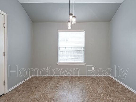 3rd image of 11521 SW 24th St