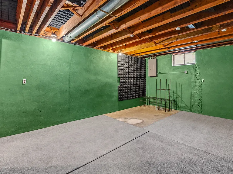 basement bonus room