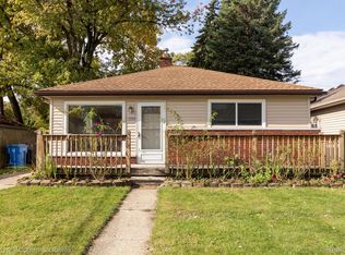 4994 Ziegler St, Dearborn Heights, MI 48125