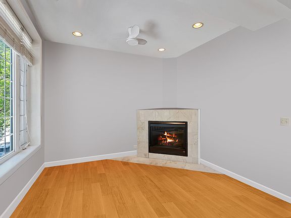4th image of 1013 S Claremont Ave #2