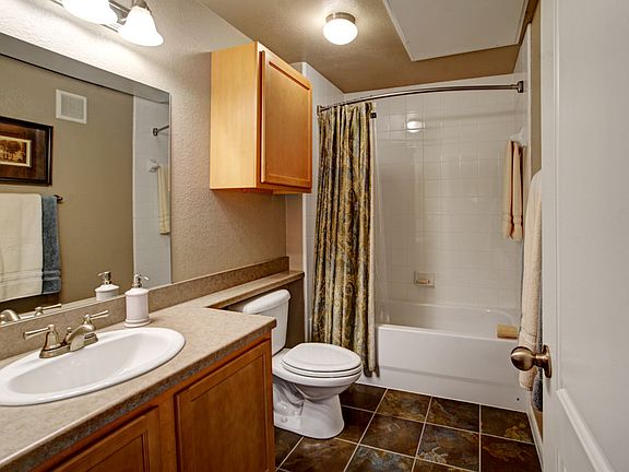 5th image of 4805 Briarwood Ave #P303