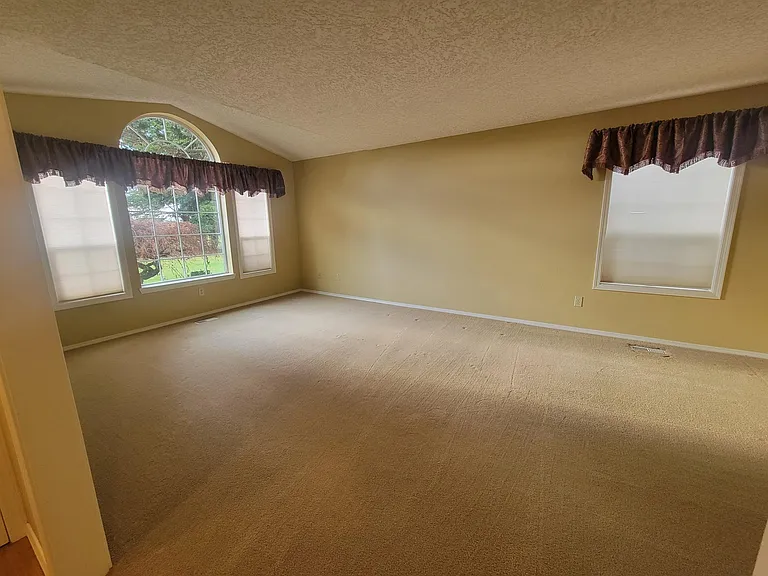 23713 NW Hillhurst Rd — Photo 16