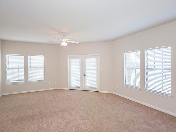 3rd image of 2101 Villaggio Blvd #Ve-6312