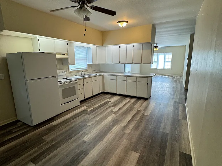 26 Union St #2 — Photo 2
