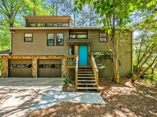 6903 Heritage Pl, Acworth, GA 30102