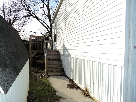 2nd image of 2 Sparta Dr