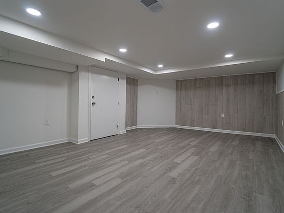 3rd image of 2410 Wharton St #1