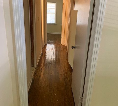 5th image of 2770 Brookwood Dr
