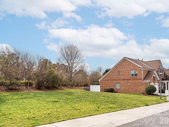 3rd image of 8124 Oratorio Pl