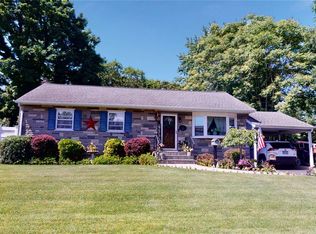 51 Jay Rd, Centereach, NY 11720