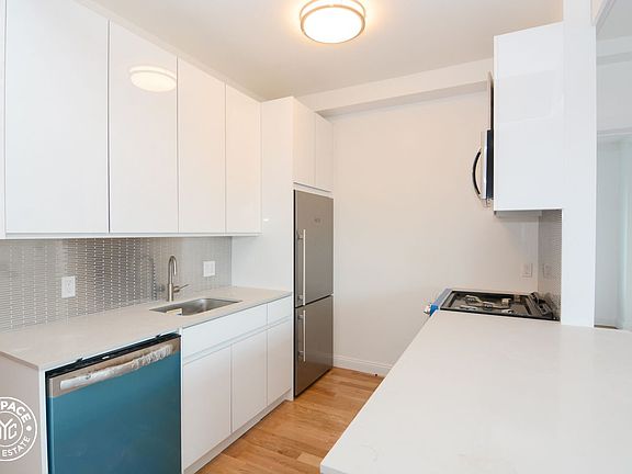 4th image of 1127 Flatbush Ave #6E