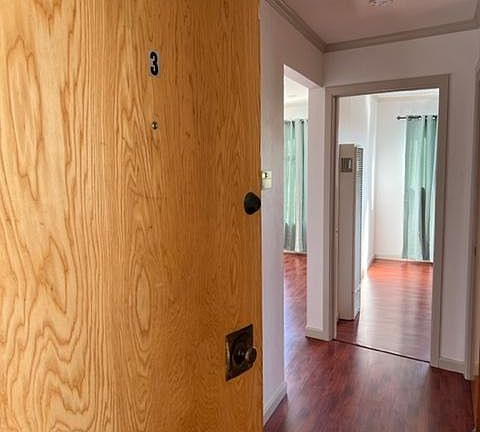 2nd image of 1827 Clement St APT 3