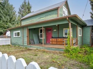 232 NE 3rd St, Oakland, OR 97462