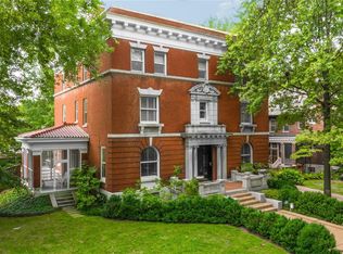 46 Washington Ter, Saint Louis, MO 63112