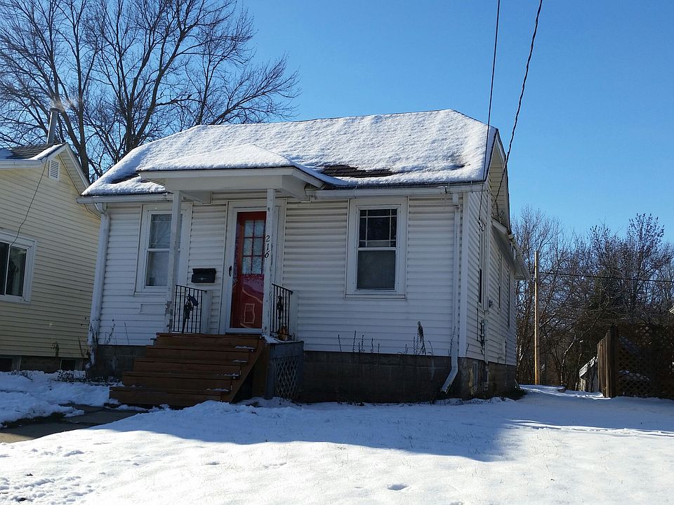 1st image of 216 1st Ave S