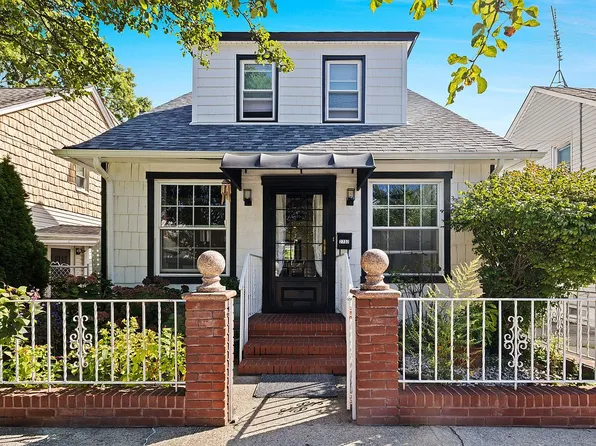 2737 E 22nd St, Brooklyn, NY 11235