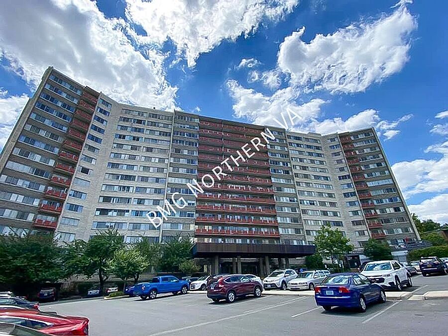 1st image of 5340 Holmes Run Pkwy Unit 1107