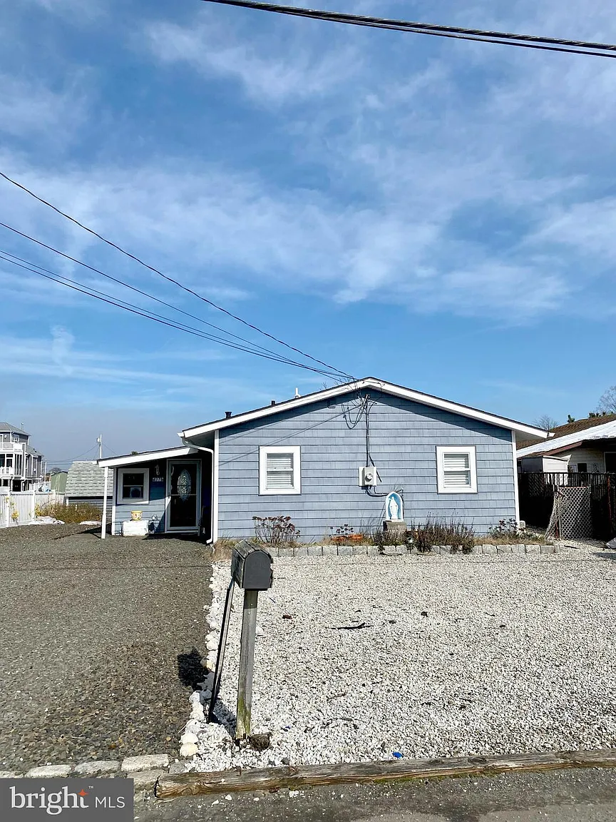 37 S Portland Dr photo 1