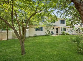 129 Hammond Rd, Centereach, NY 11720