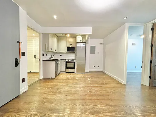 Rented by Doorway NYC, LLC | media 2