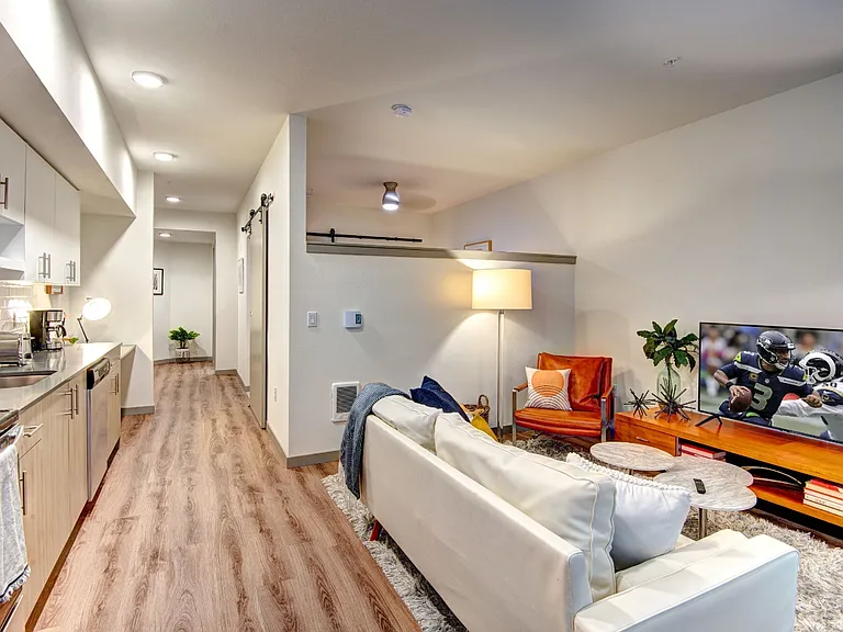 Midtown 64 Apartments — Photo 42