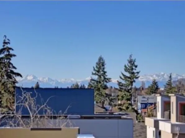 1717B NW 60th St, Seattle, WA 98107