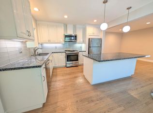 14728 Magnolia Blvd #3, Sherman Oaks, CA 91403
