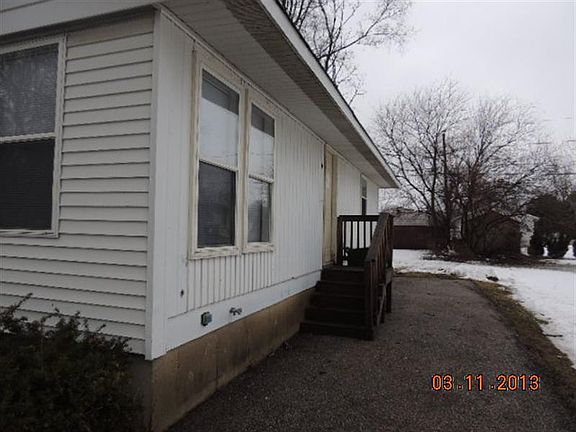 2nd image of 1317 N West End Dr