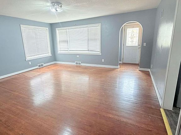 5th image of 116 Kenzy St