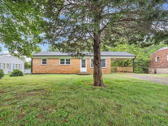 2nd image of 85 Spruce Ct