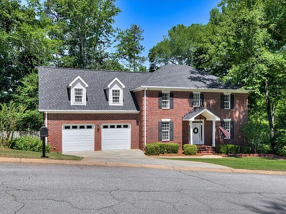 3rd image of 801 River Bluff Rd