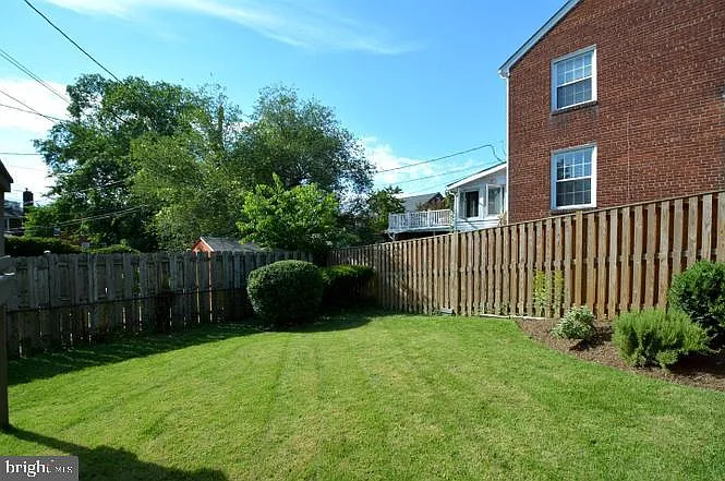 2602 S Troy St — Photo 32