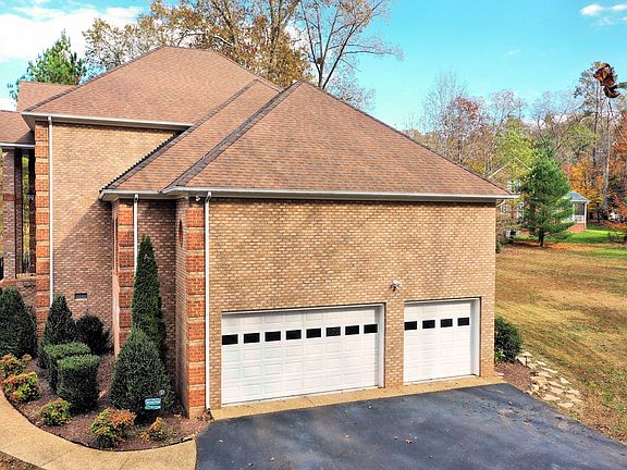 3rd image of 14441 Molena Dr