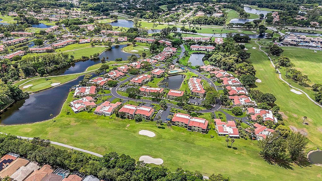 8535 Casa Del Lago APT 37