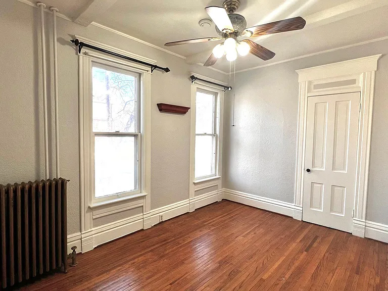 721 Clark Ave — Photo 12