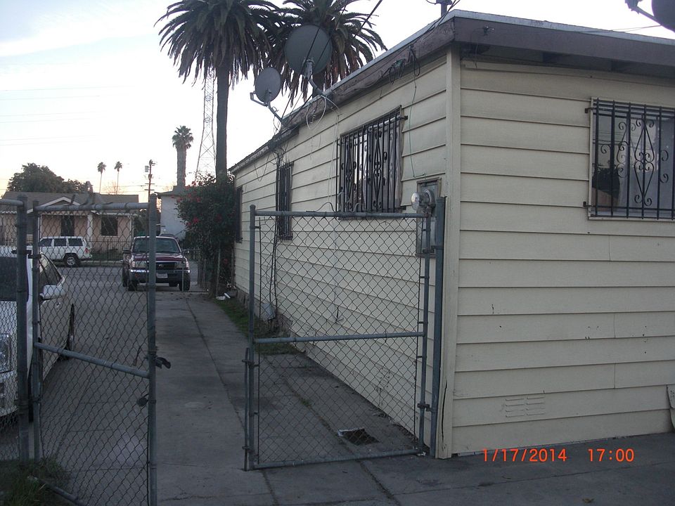 2nd image of 131 E 97th St