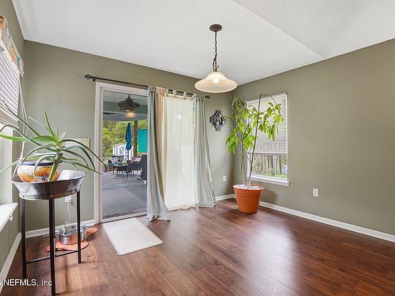 3rd image of 75047 RAVENWOOD Drive