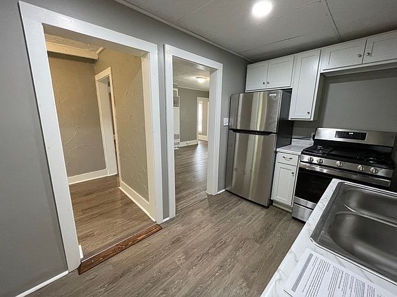 5th image of 653 Broadway Ave NW #3