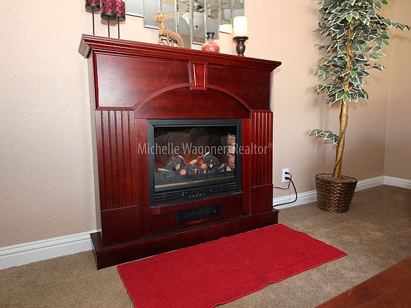 5th image of 1005 Eton St