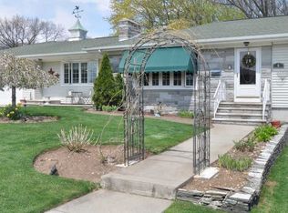 5 Helm St, North Providence, RI 02904