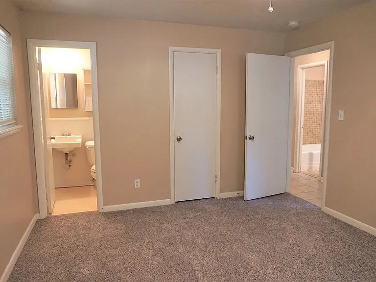 1813 Hardy Dr — Photo 6