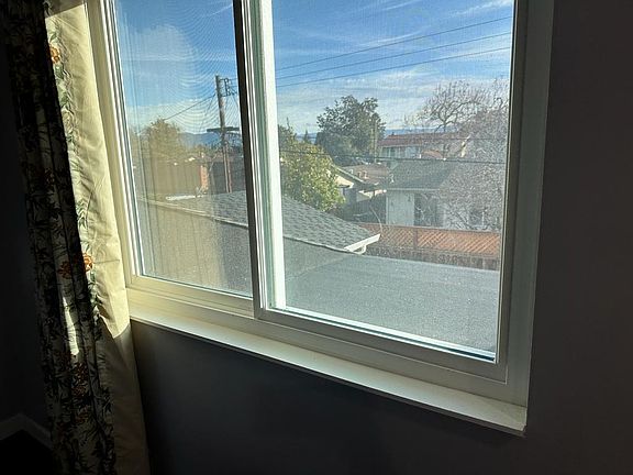 5th image of 708 Koa Ct