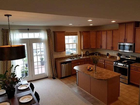 Kitchen with Large Island