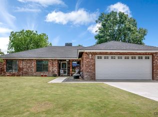 11205 Michele Ave, Bakersfield, CA 93312