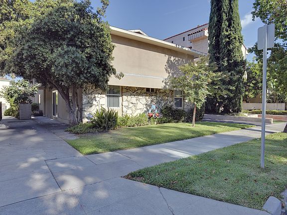 2nd image of 142 S El Molino Ave APT 2