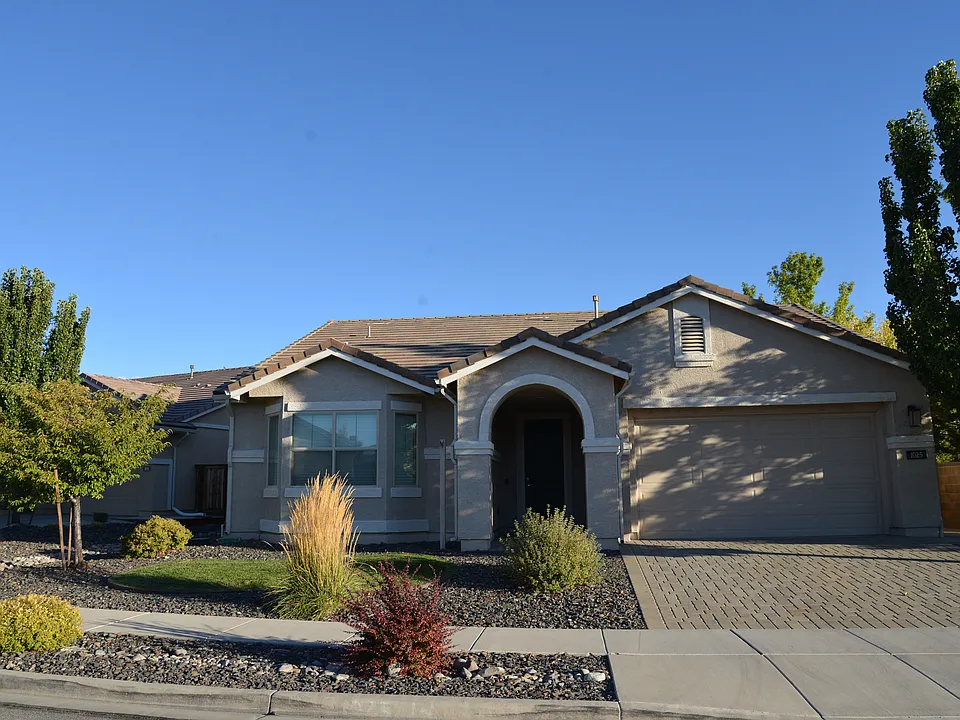 1025 Silver Coyote Dr