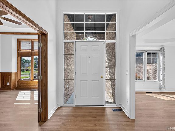 4th image of 4509 Peppermill Ln