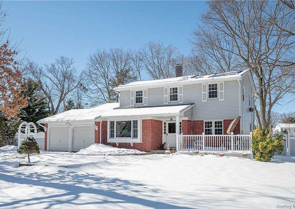 1st image of 12 Teele Dr