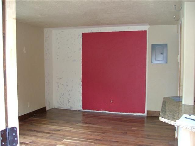 2nd image of 204 Ritchie Dr #1