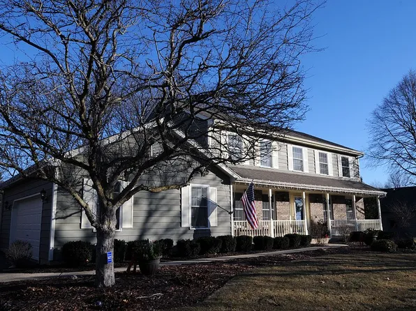 331 Fairway View Dr, Algonquin, IL 60102